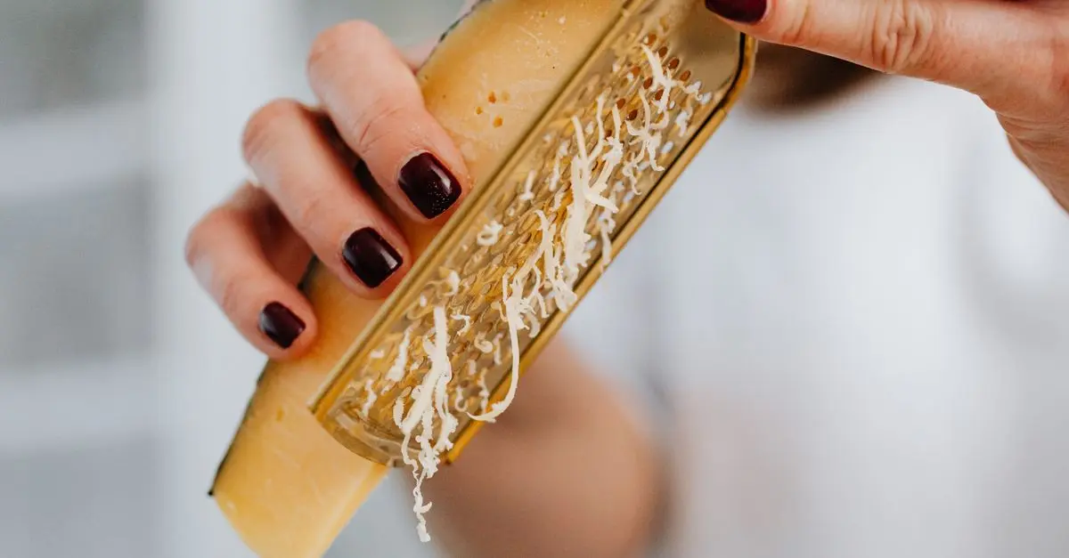 Ultimate Guide to the Best Cheese Graters